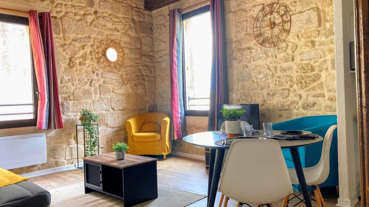Immeuble 3 Apparts Centre Historique St Gilles Maisoncarreeconciergerie Saint-Gilles  Kültér fotó