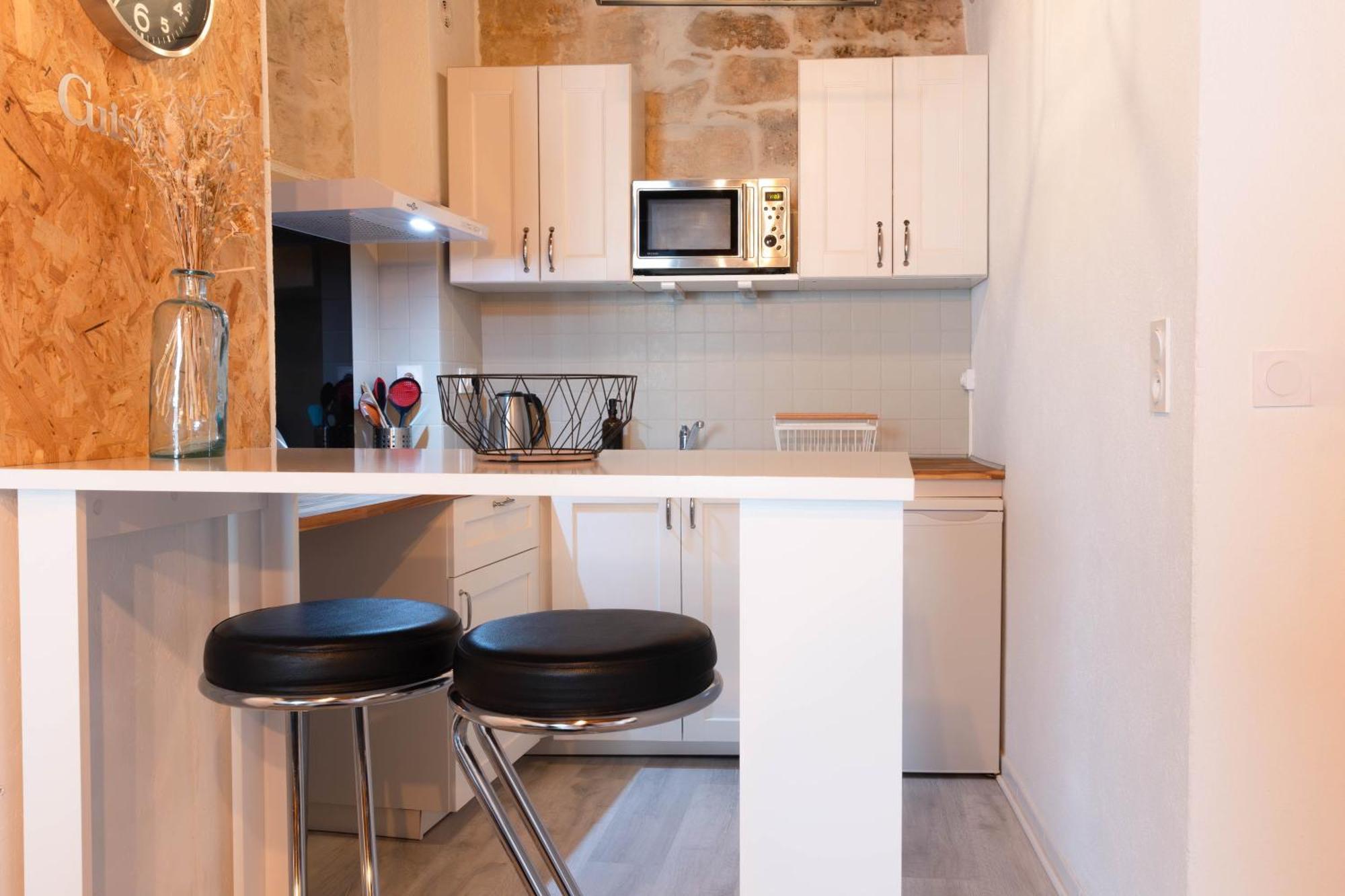 Immeuble 3 Apparts Centre Historique St Gilles Maisoncarreeconciergerie Saint-Gilles  Kültér fotó
